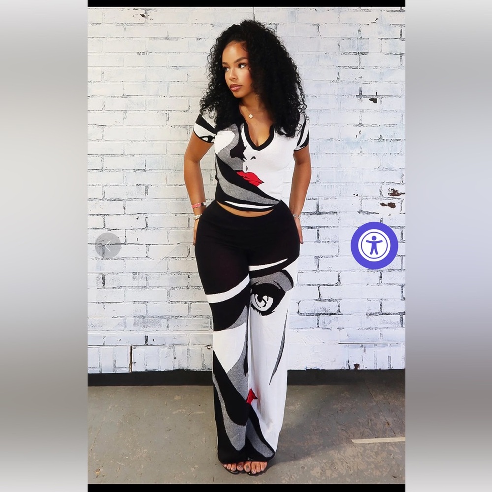 Casey Face Print Knit Top & Pants SET